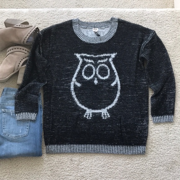 Black & White Owl Sweater - Picture 3 of 8